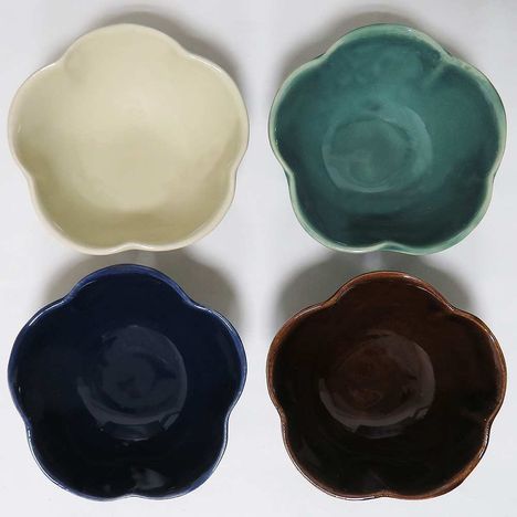 セラミックミニボウル　花　深型の画像